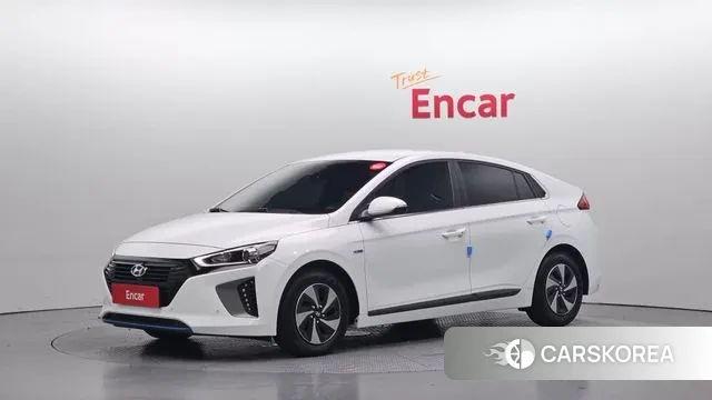 Hyundai Ionic Hybrid 2018 Белый из Кореи