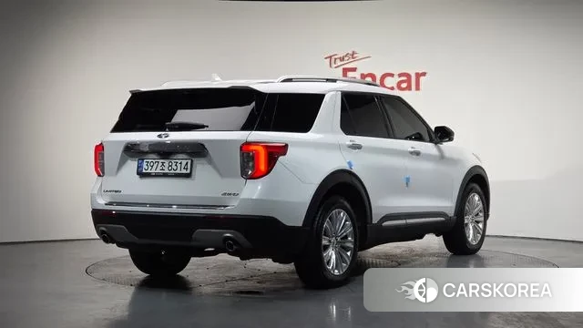 Ford Explorer 6th Generation 2022 Белый из Кореи