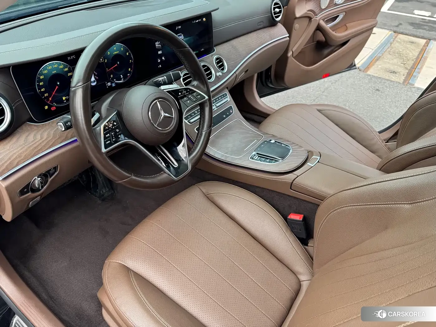 Mercedes-Benz E-Class 2023 Черный из Китая