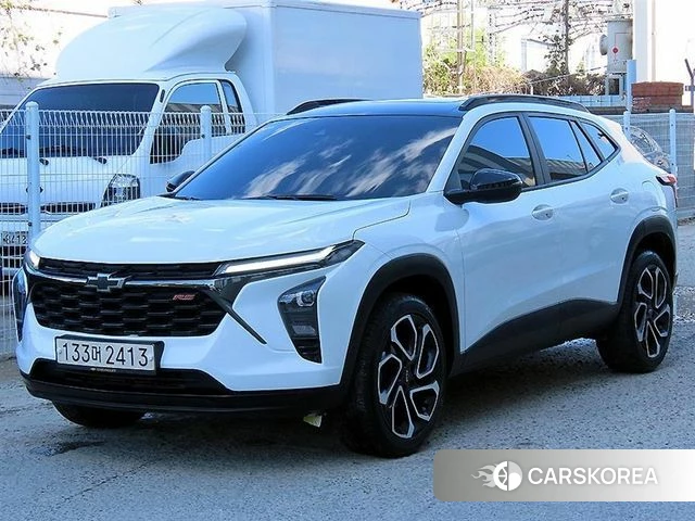Chevrolet (GM Daewoo) Trax Crossover 2023 Белый из Кореи