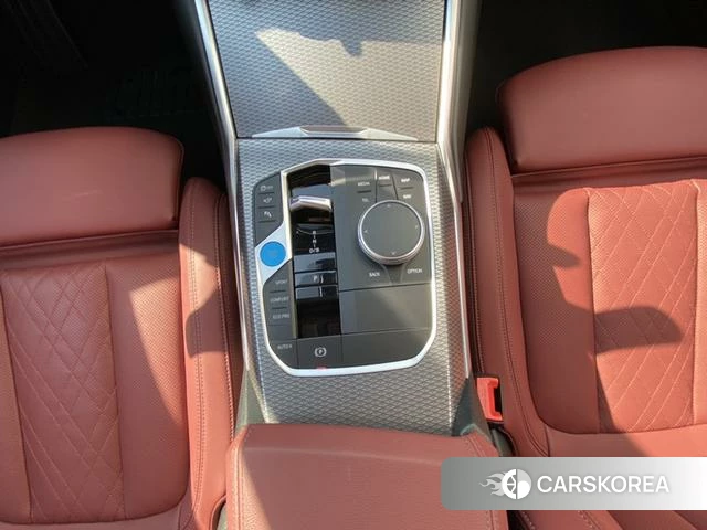 BMW i3 2025 Темно-серый из Китая