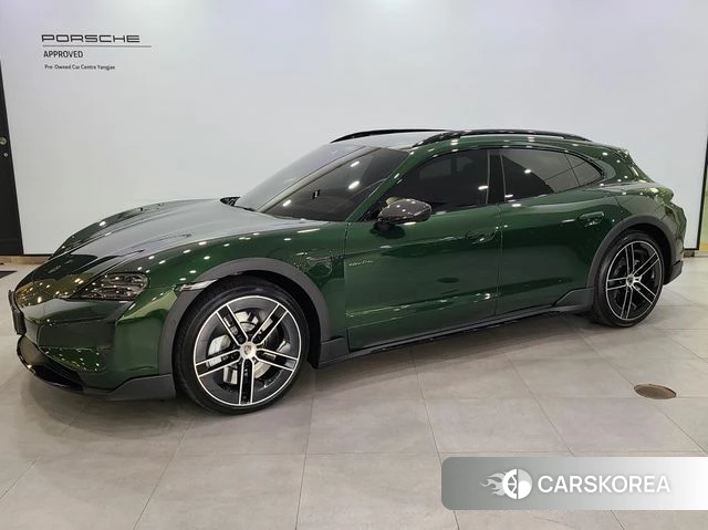 Porsche Taycan 2025 Темно-зеленый из Кореи