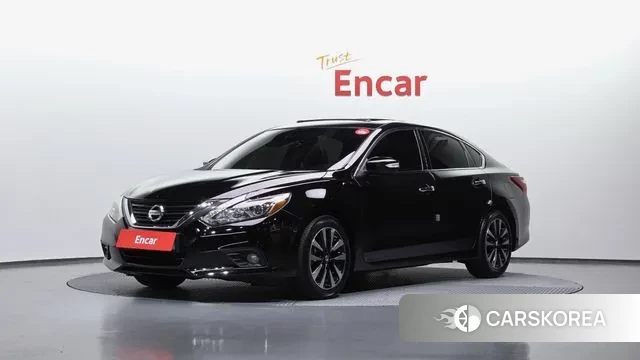 Nissan Altima 2018 Черный из Кореи