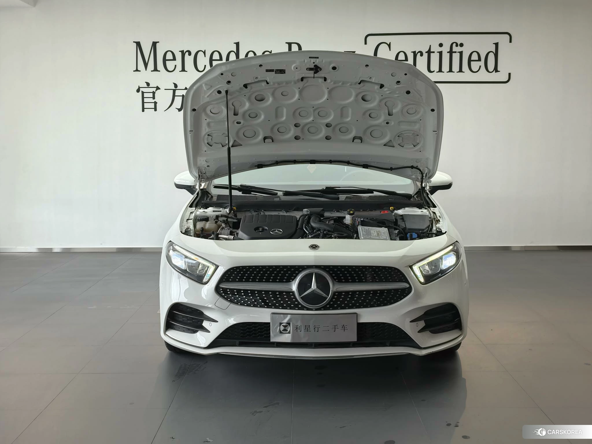 Mercedes-Benz Class A 2021 Белый из Китая