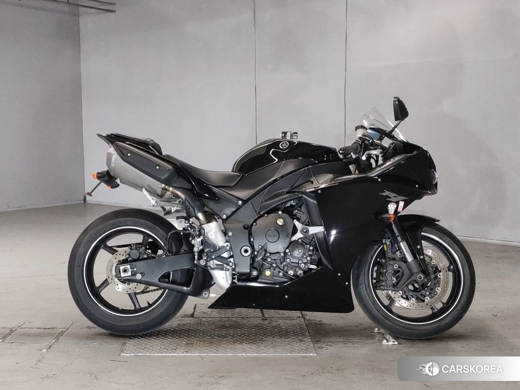 Проданный Yamaha YZF-R1 2010 из Японии, фото 2