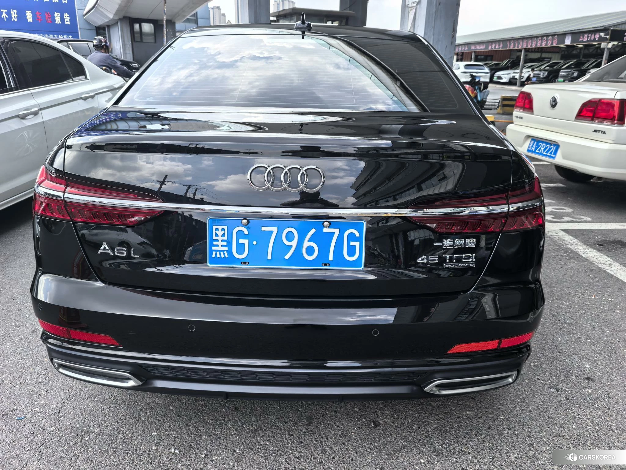 Audi A6L 2020 Черный из Китая