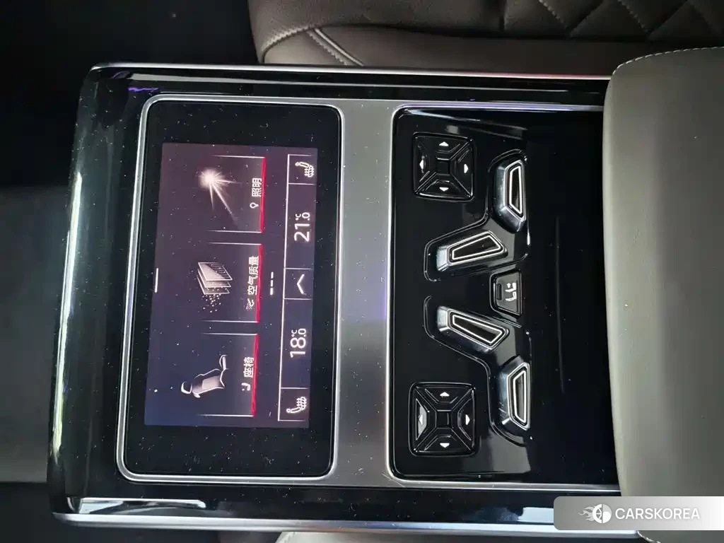 Audi A8 2023 Черный из Китая