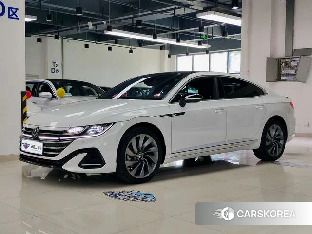 Volkswagen CC 2024 Белый из Китая