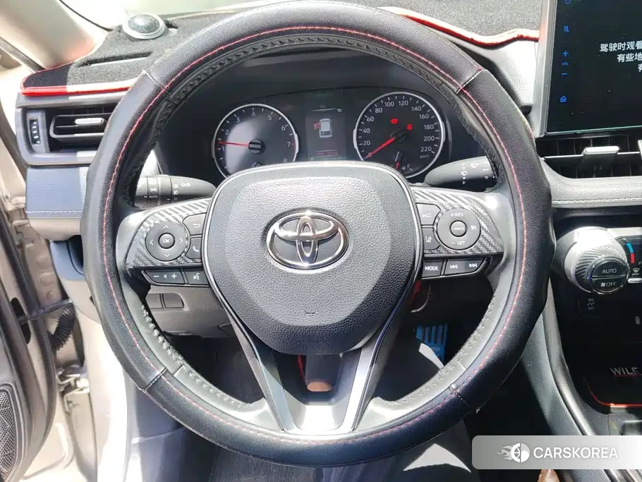 Toyota Wildlander 2021 Silver/gray из Китая