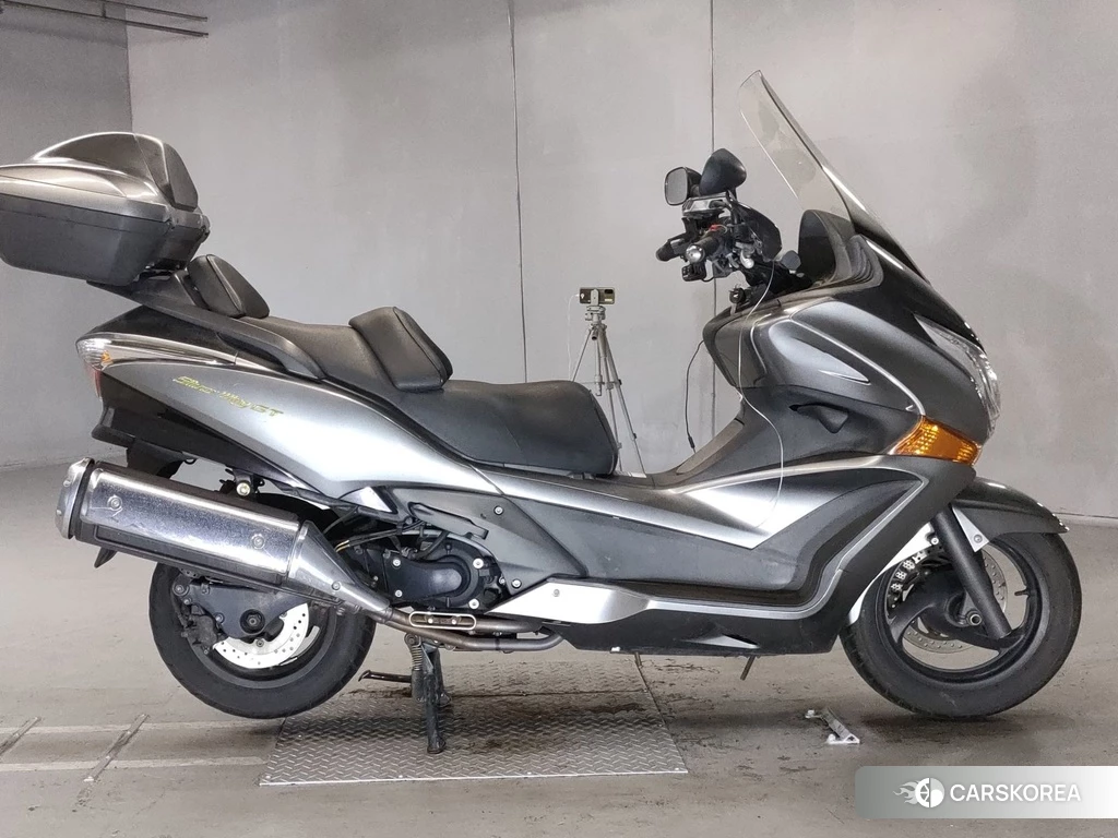 Проданный Honda SILVER WING 600 GT 2011 из Японии