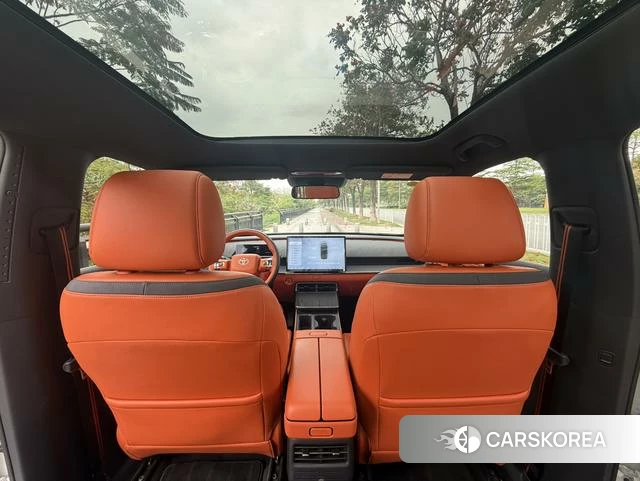 Toyota Platinum Wisdom 3X 2025 Белый из Китая