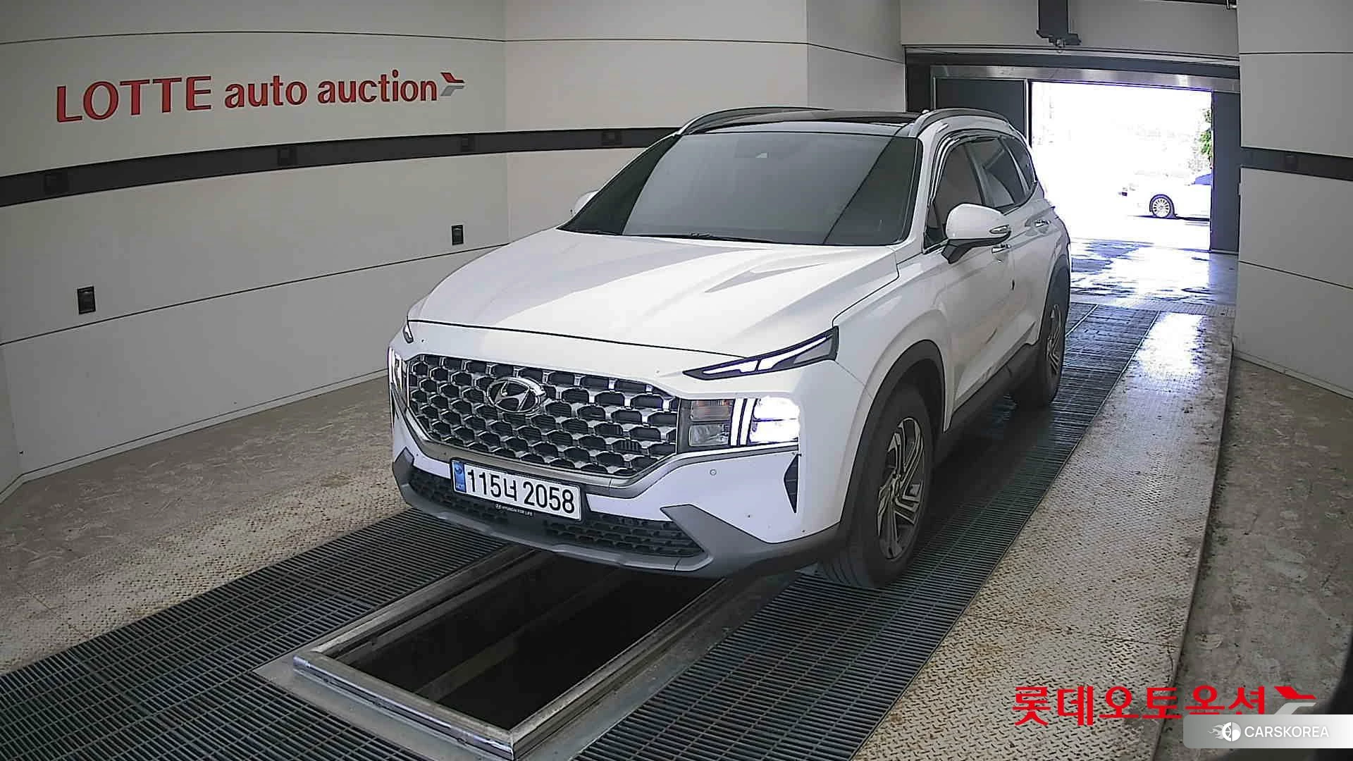 Hyundai Santa Fe 2021 Белый из Кореи