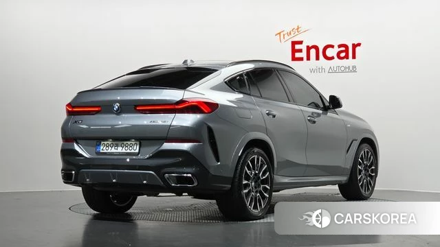 BMW X6 (G06) 2026 Серебристо-серый из Кореи