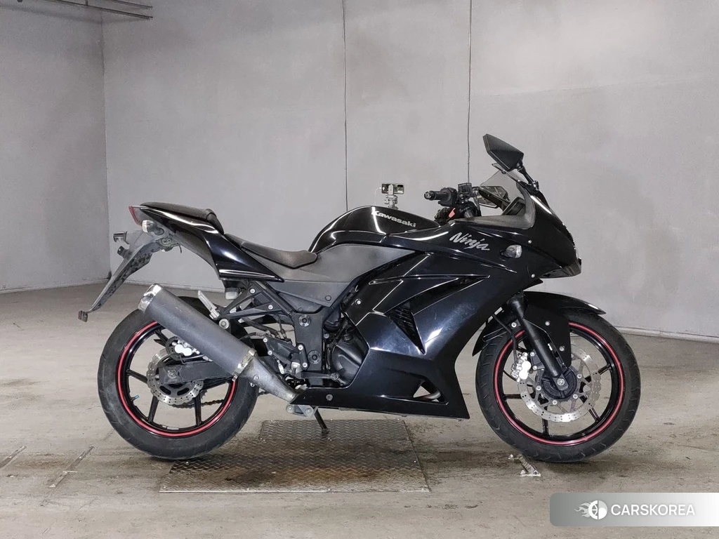 Проданный Kawasaki NINJA 250R id 4159021 из Японии
