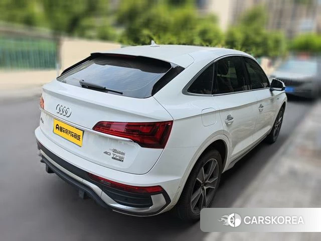 Audi Q5L Sportback 2022 Белый из Китая