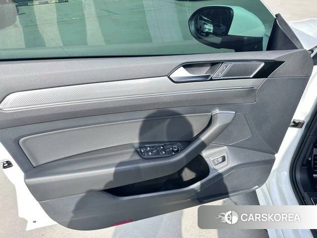 Volkswagen CC 2020 Белый из Китая