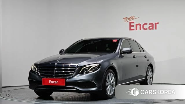 Mercedes-Benz E-Class W213 2020 Серый из Кореи