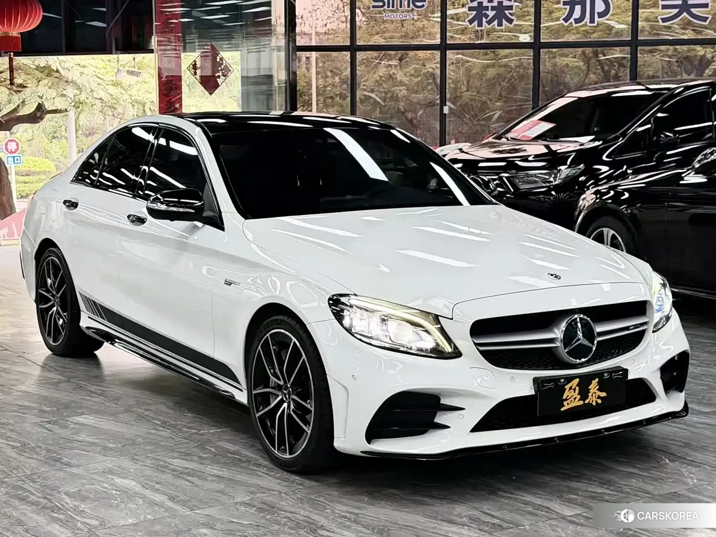 Mercedes-Benz C-class AMG 2019 Белый из Китая