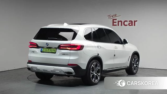 BMW X5 (G05) 2023 Белый из Кореи