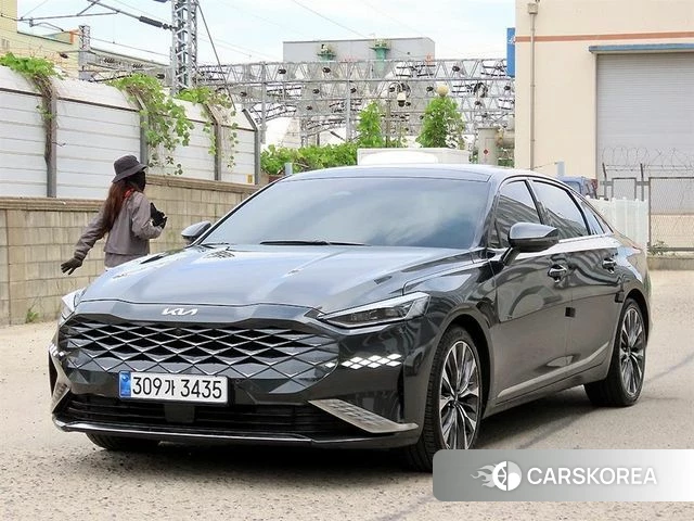 Kia K8 2021 Серый из Кореи