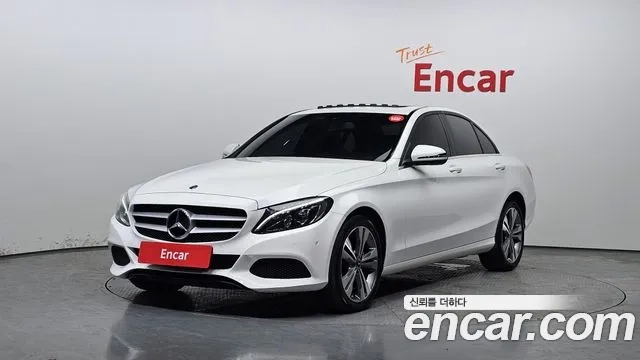Mercedes-Benz C-Class W205 2018 Белый из Кореи