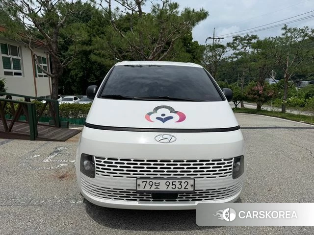 Hyundai Staria 2021 Белый из Кореи