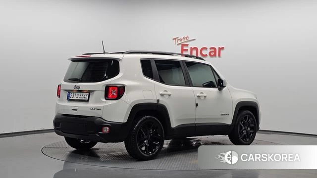 Jeep Renegade 2022 Белый из Кореи