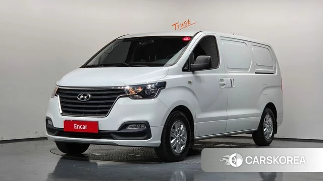 Hyundai The New Grand Starex 2018 Белый из Кореи