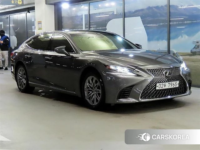 Lexus LS500 5th generation 2018 Серый из Кореи