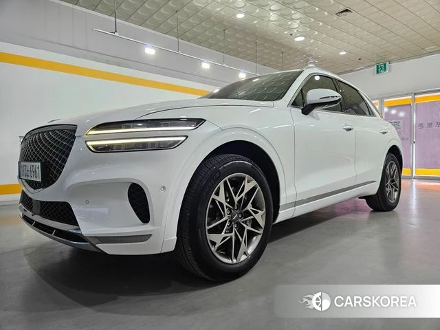 Genesis GV70 2022 Белый из Кореи