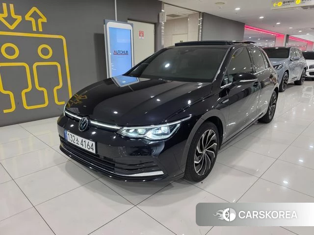 Volkswagen Golf 8th Generation 2023 Черный из Кореи