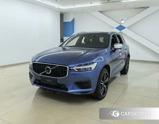 Volvo XC60 PHEV 2018 Синий из Китая