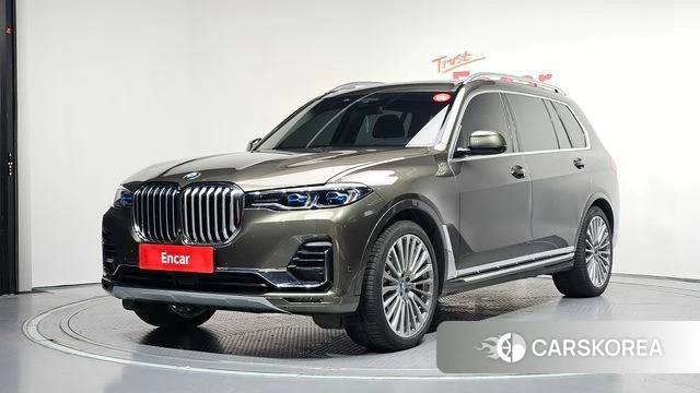 BMW X7 (G07) 2021 Песочный из Кореи