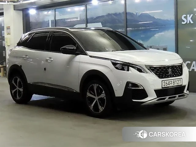 Peugeot 3008 second generation 2021 Белый из Кореи