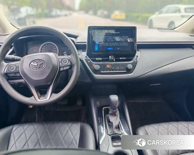 Toyota Corolla 2023 Белый из Китая