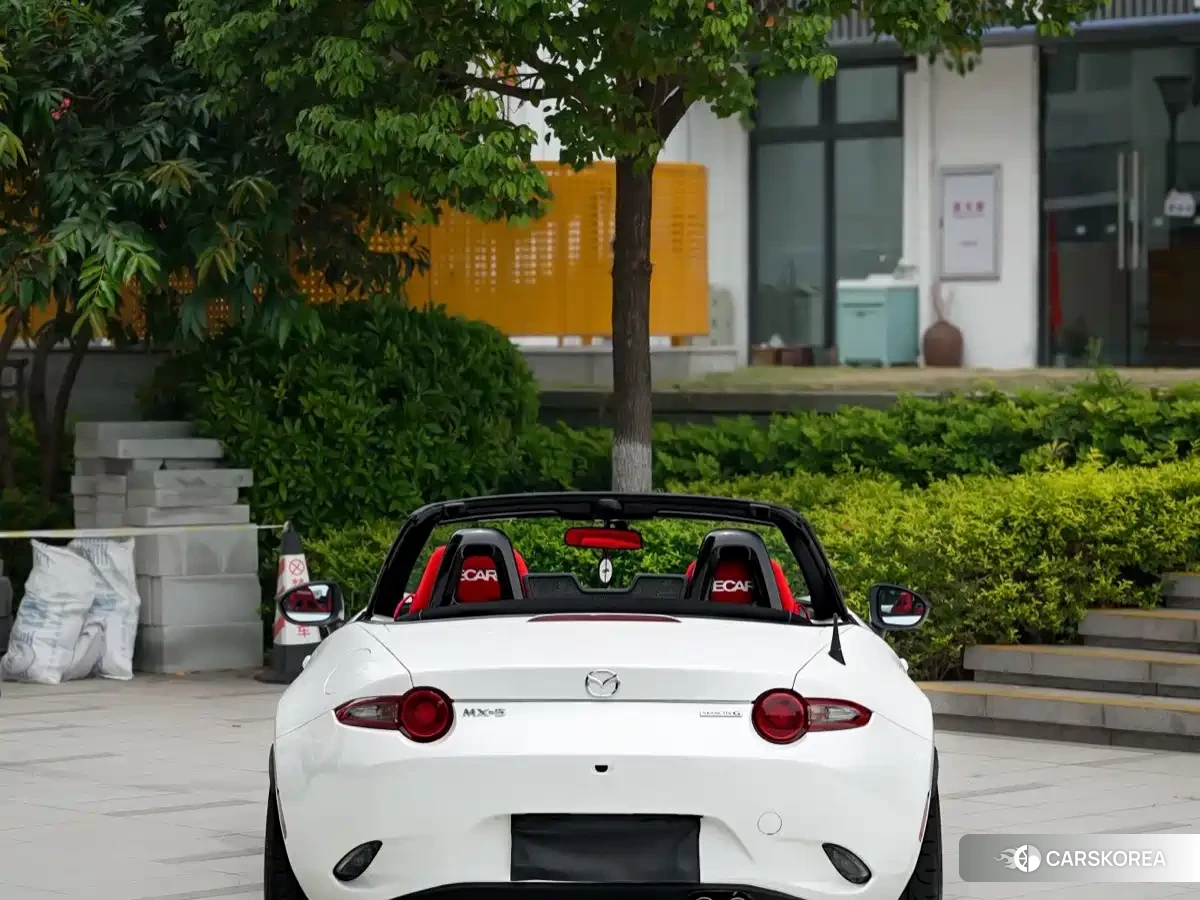 Mazda MX-5 2023 Белый из Китая