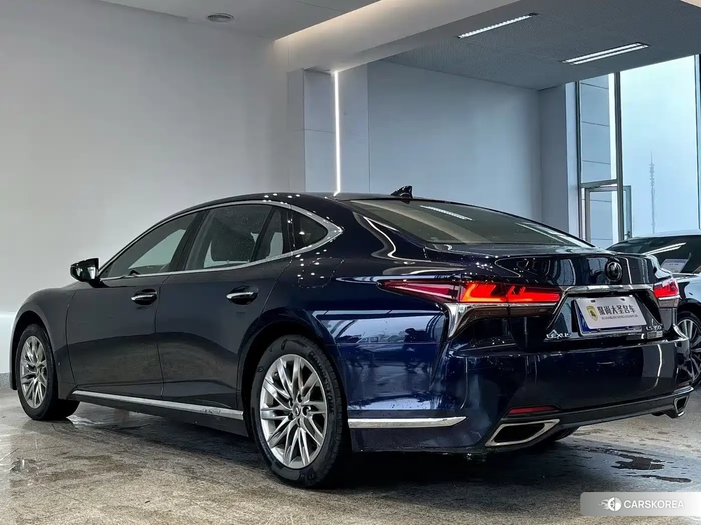 Lexus LS 2018 Синий из Китая