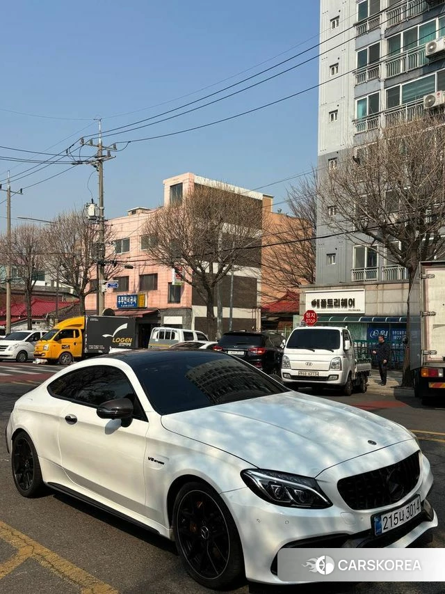 Mercedes-Benz C-Class W205 2018 Белый из Кореи