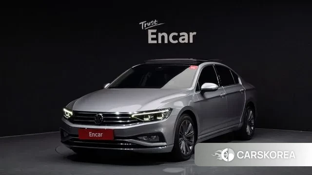 Volkswagen Passat GT (B8) 2021 Серебряный из Кореи