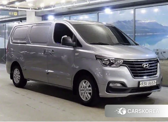 Hyundai The New Grand Starex 2021 Серебристо-серый из Кореи