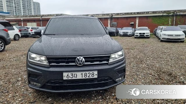 Volkswagen Tiguan second Generation 2018 Серый из Кореи