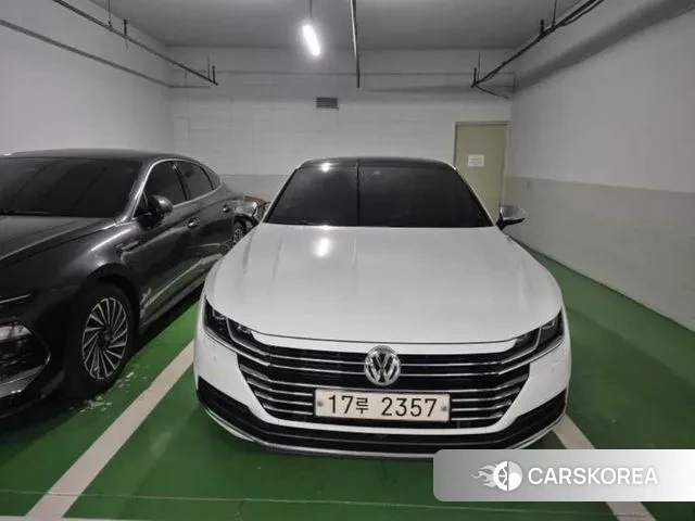 Volkswagen Arteon 2019 Белый из Кореи