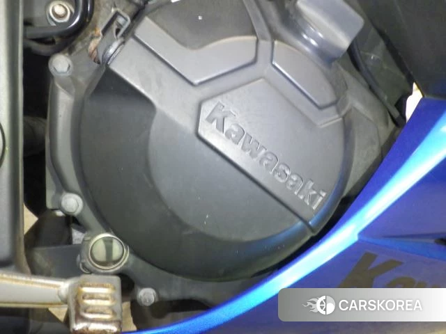 Engine photo