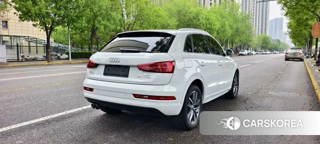 Audi Q3 2018 Белый из Китая