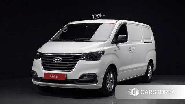 Hyundai The New Grand Starex 2018 Белый из Кореи