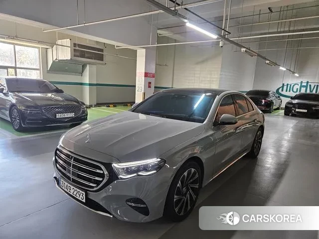 Mercedes-Benz E-Class W214 2024 Серый из Кореи