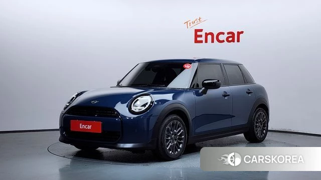Mini Cooper C 4th generation 2025 Синий из Кореи