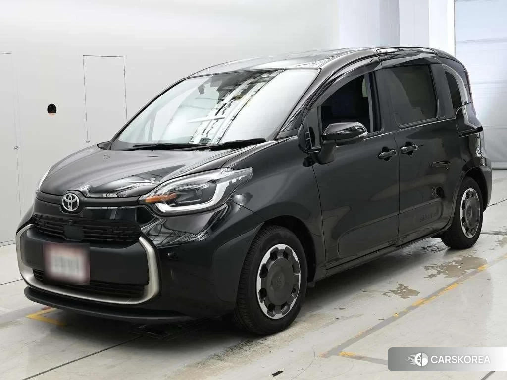 Toyota Sienta 2022 из Японии