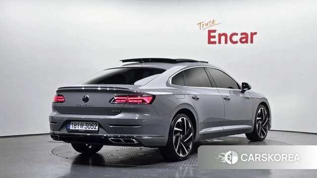 Volkswagen Arteon 2022 Серебристо-серый из Кореи