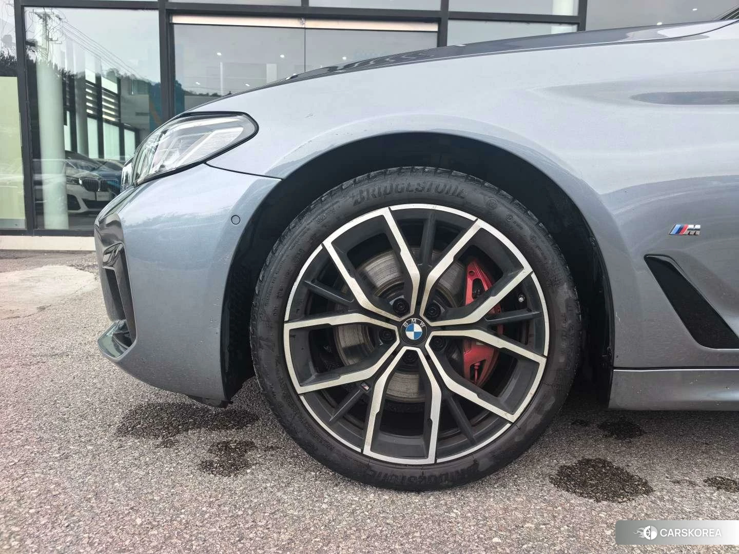 BMW 5 series (imported) 2021 Темно-серый из Китая